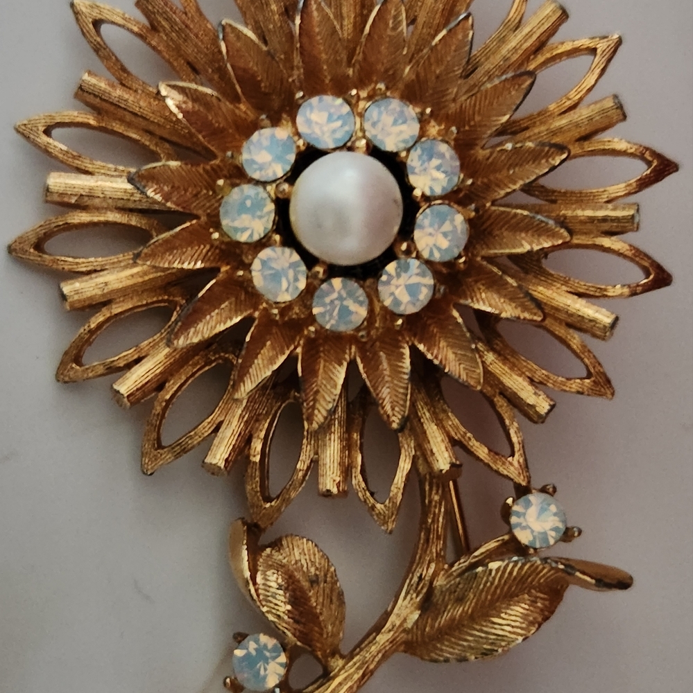 Brooch